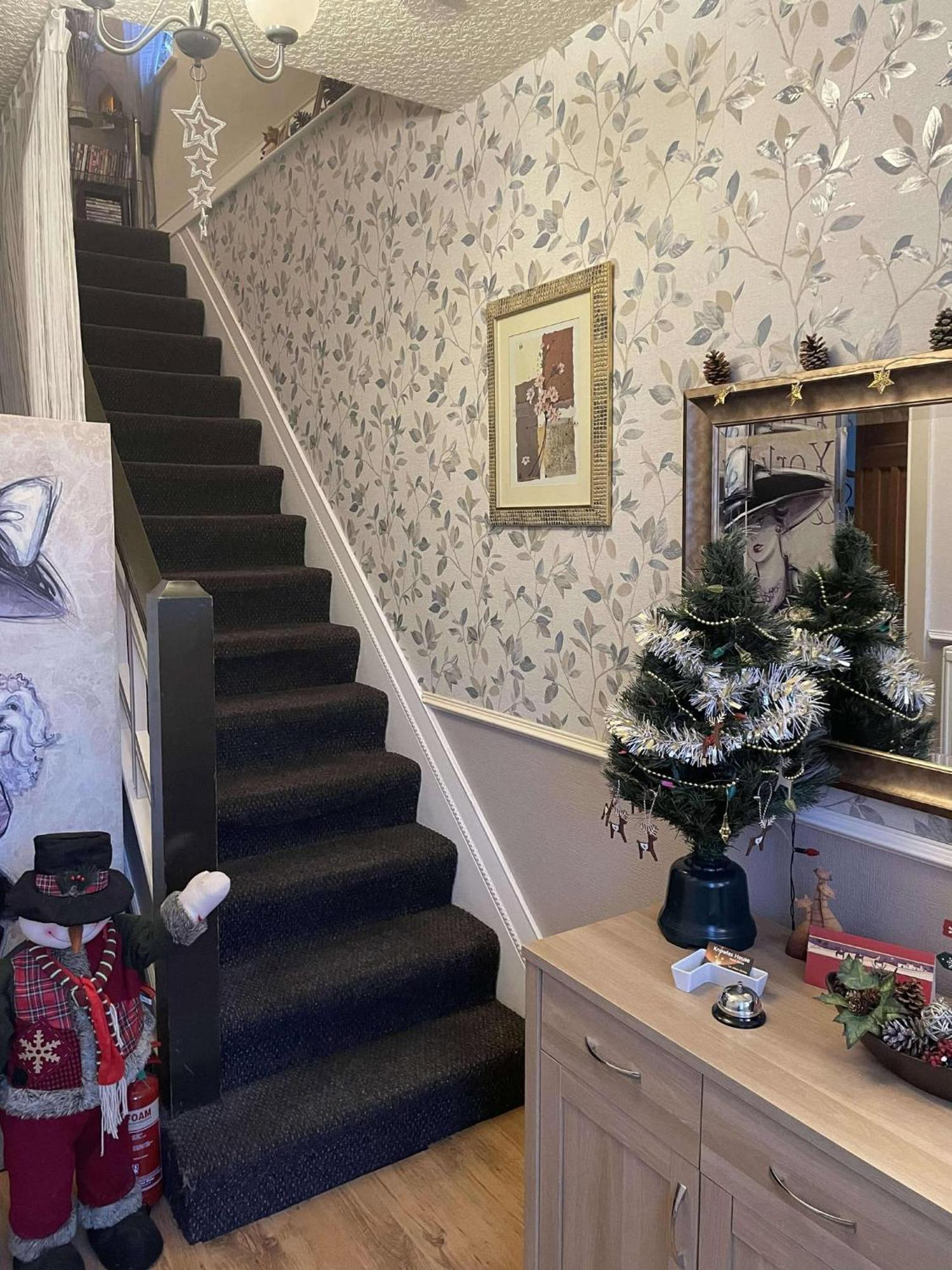 Bed and Breakfast EsJays Lytham St Annes Exterior foto